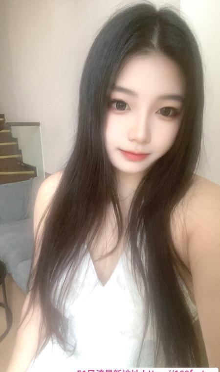 黄埔翘臀妹子 1