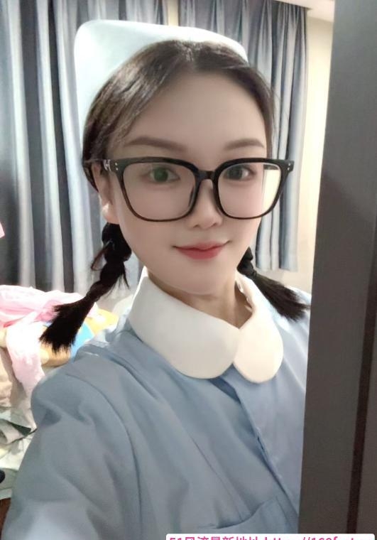 白云小护士依依 1