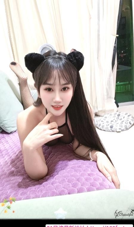 白云大奶风骚情趣诱惑 1