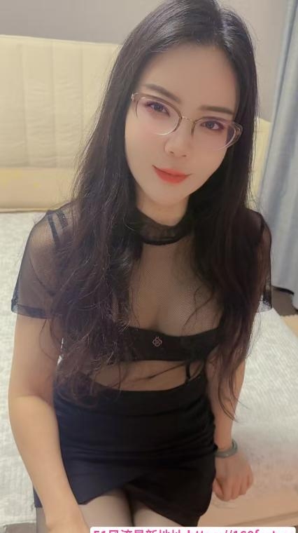 行知路居家服务系美女 1