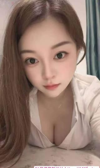 大奶毒龙丹妮