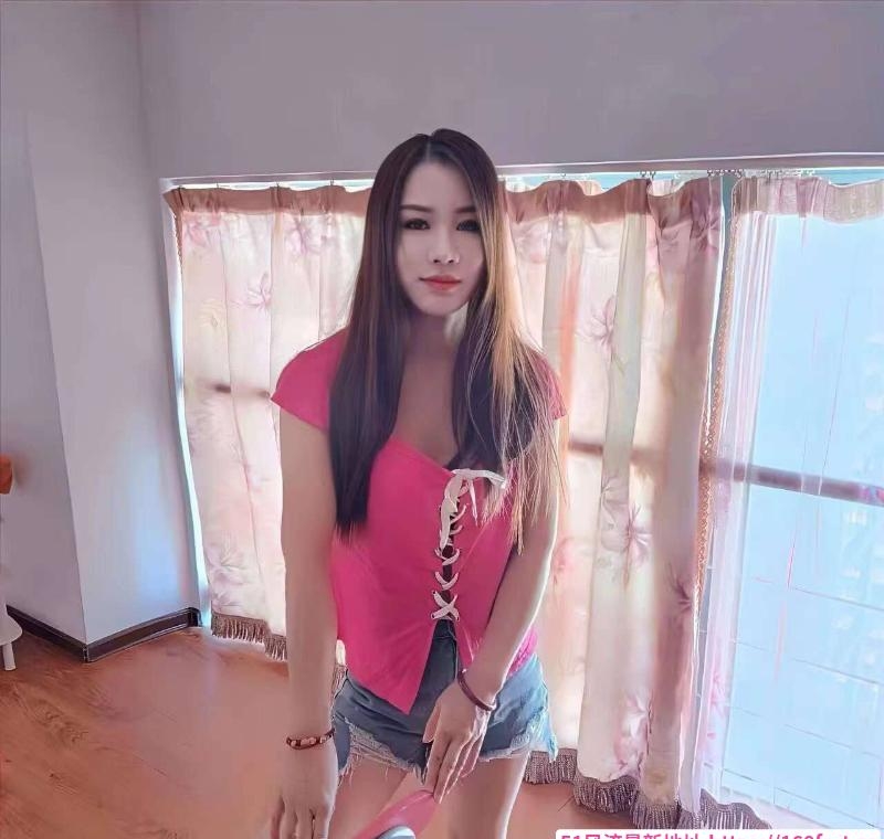 小骚妇泰国抓龙筋口出 1