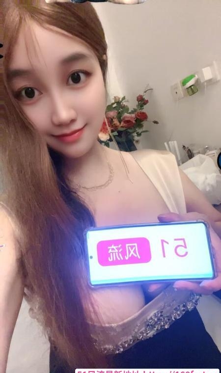 漂亮大胸御姐 1