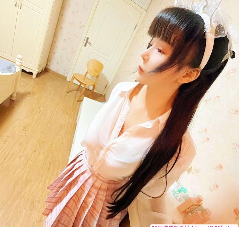 个人精致小骚妹 1