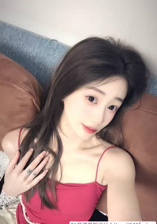 江岸高颜纯情少女 1