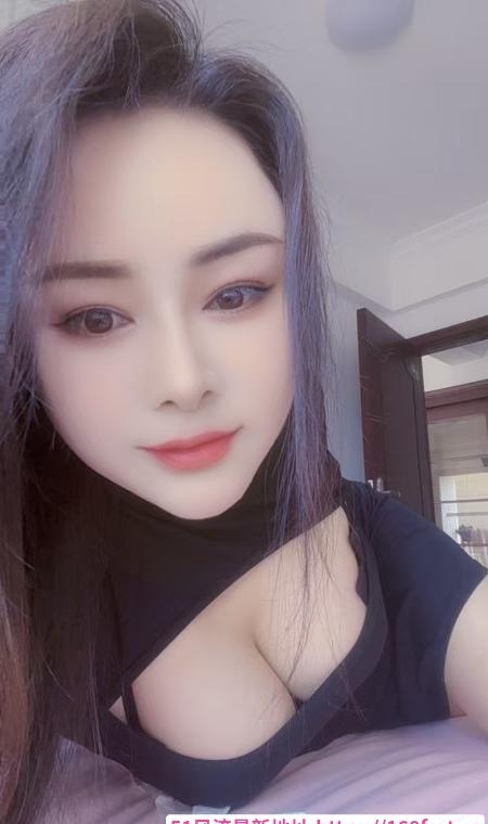 津南区大胸御姐 2