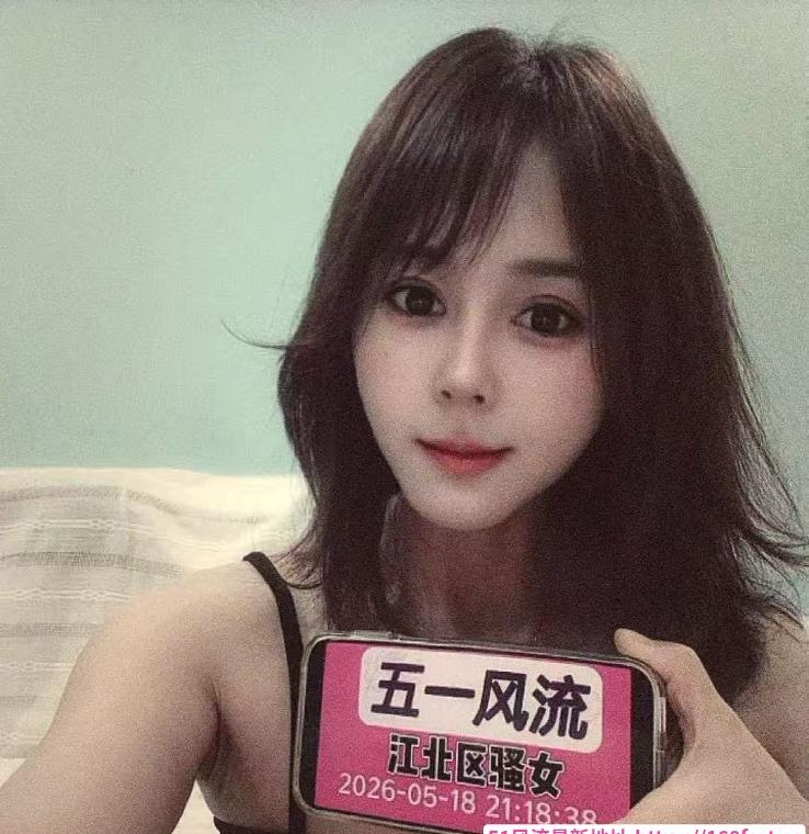 二刷后入喷水骚包 2