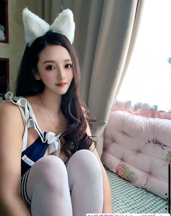 萧山美乳骚货依依 2