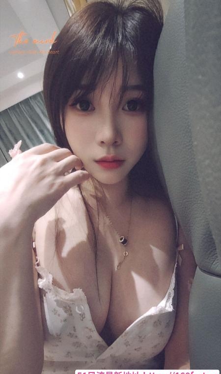天河舌吻小妖精 2