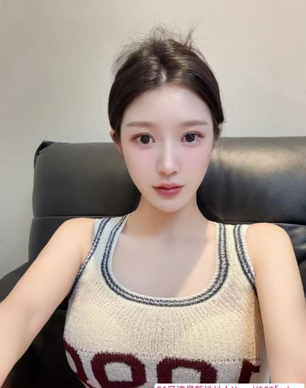肤白貌美气质悠悠老师 2