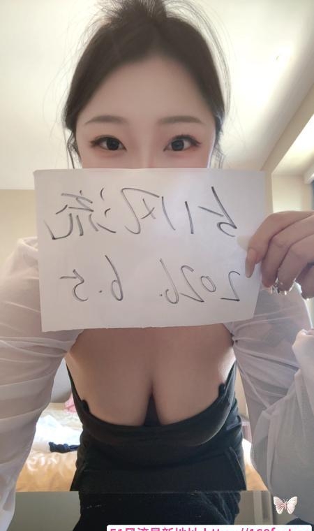 喷水大胸年轻妹妹 2