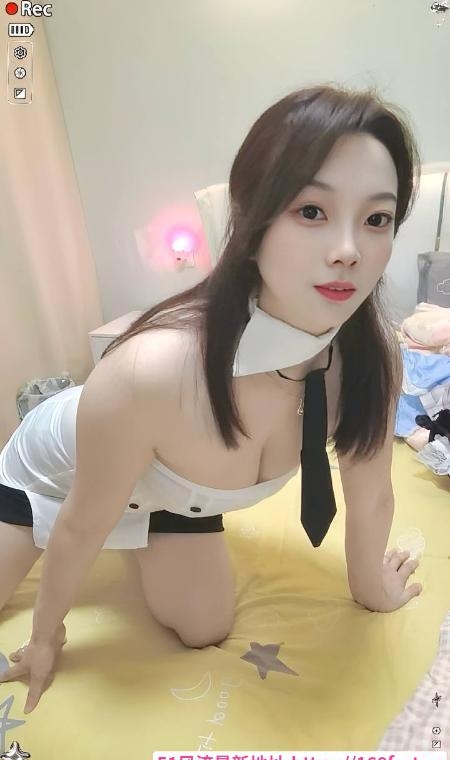 舌吻管够69管饱小姐 2