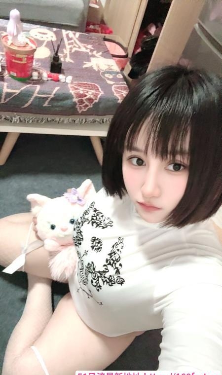 短发巨臀bbw轻熟款 2