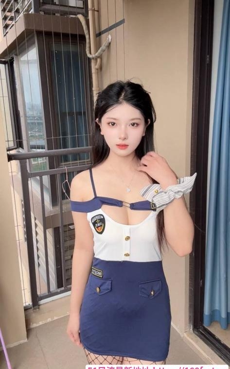 嘉定制服诱惑天花板 2
