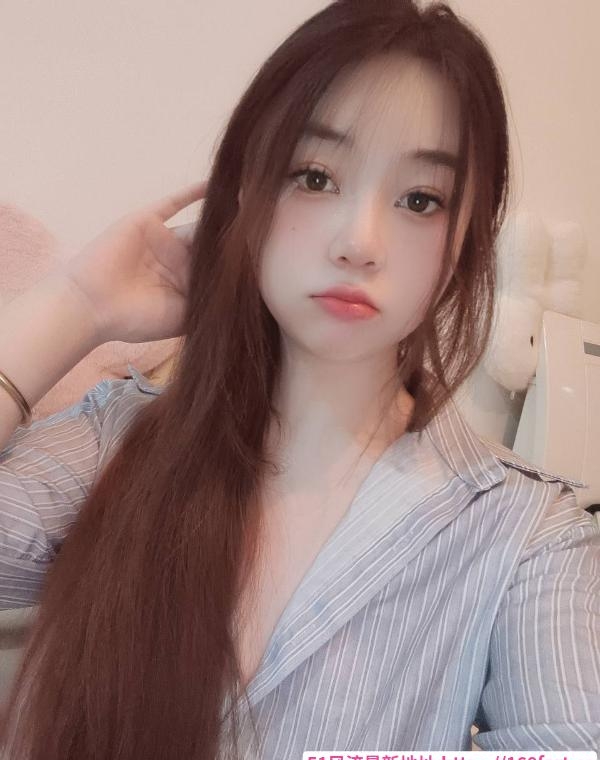 福田潮喷甜美嫩妹 2