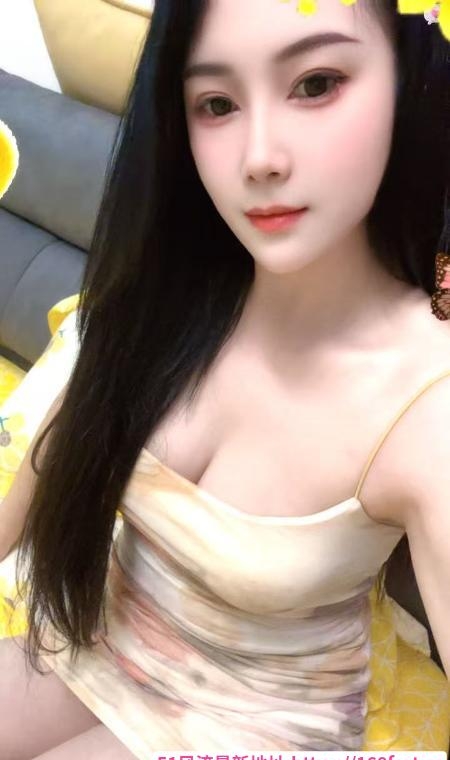 金牌老师  柒月 2