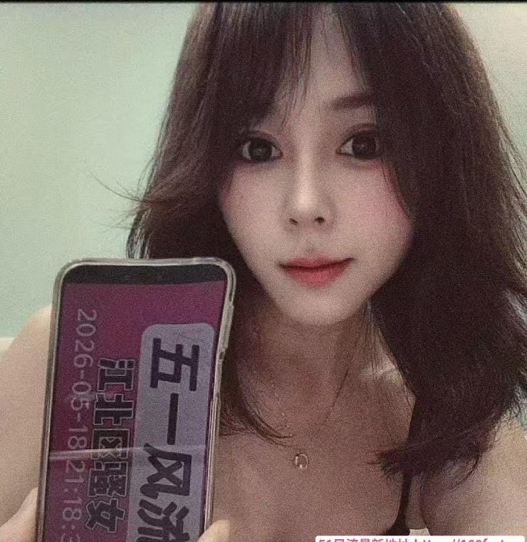 二刷后入喷水骚包 3