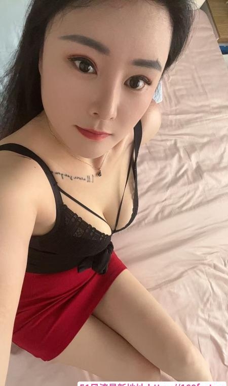 长腿水嫩骚货御姐 3