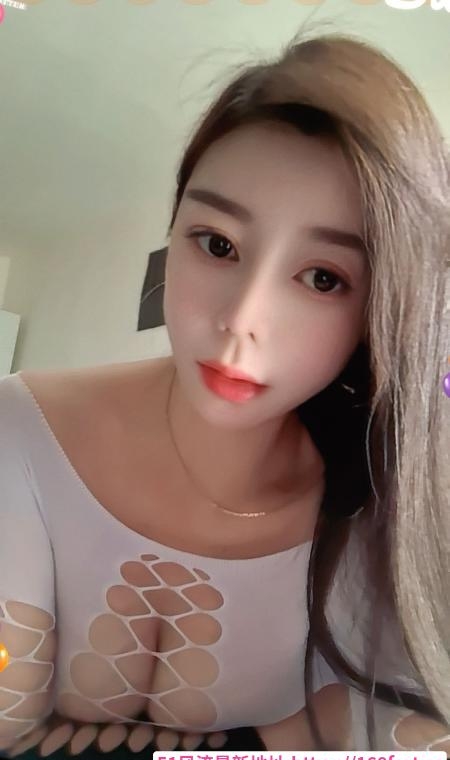 朝阳大胸香香 3