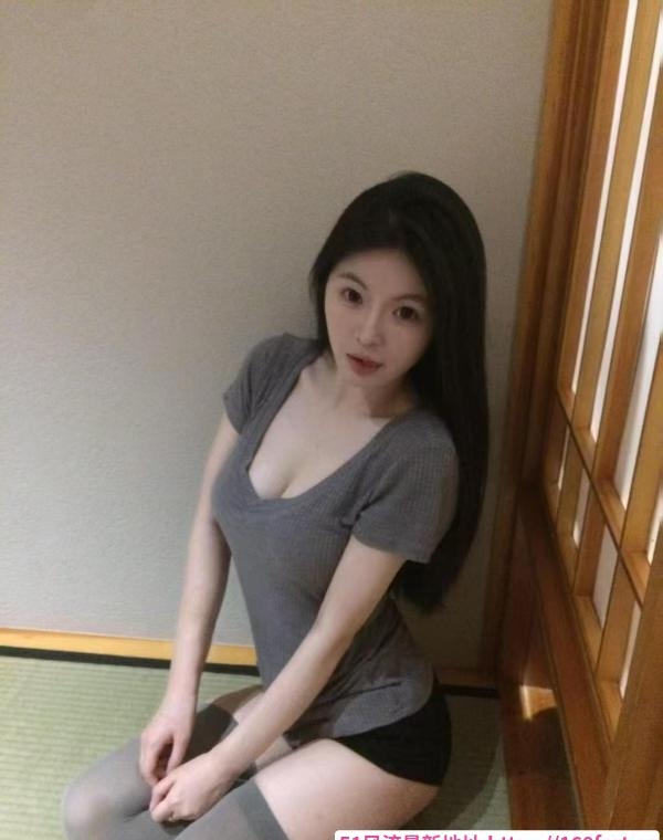 极品粉穴紧致鲍鱼 3