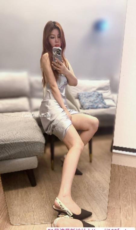 性感美臀长腿颜值妹子 3