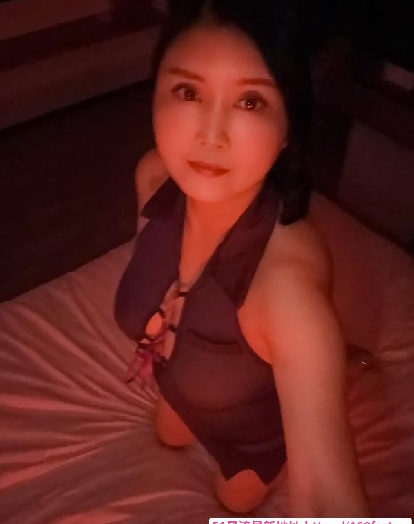 莞式服务大奶 3