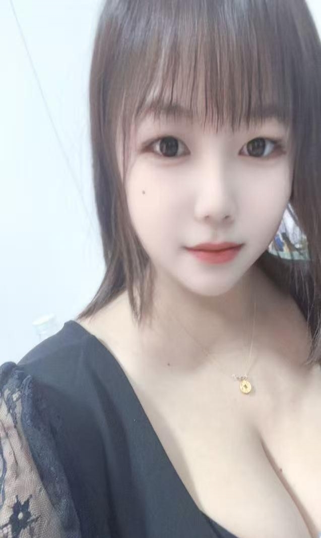 大胸辣妹子 3