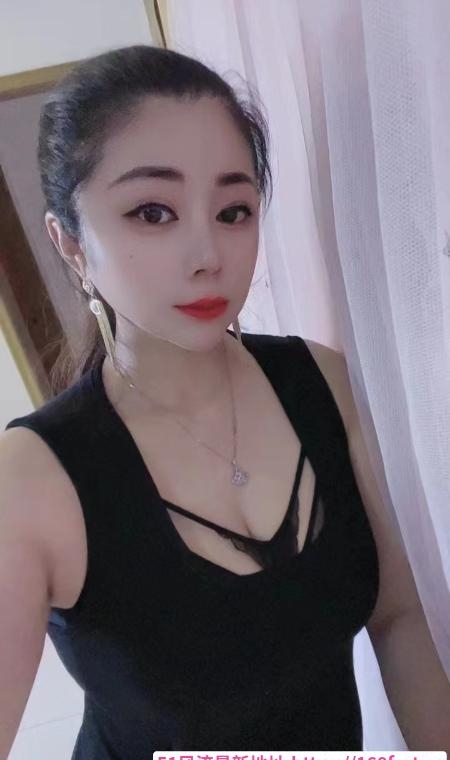 天河区巨乳金莲 4