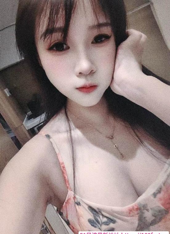 天河舌吻小妖精 4