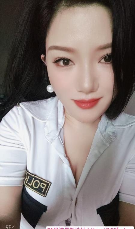 无限火力双飞少妇 4
