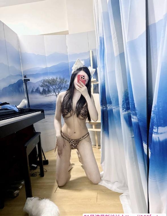 性感身材颜值服务老师 4