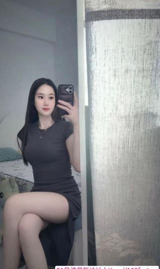 性感胸大身材好