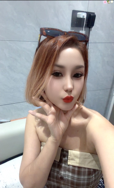 兼职模特混血蜜桃 1