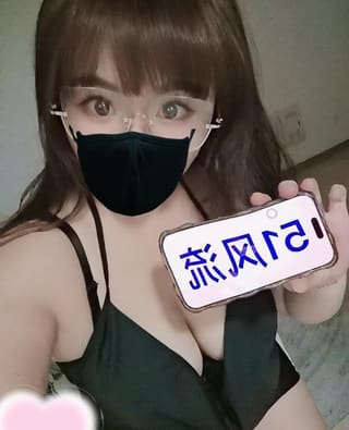 黄渡肉肉的丰满型妞