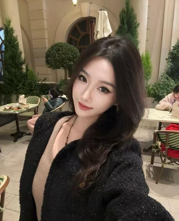 福田酷似名媛姐 1