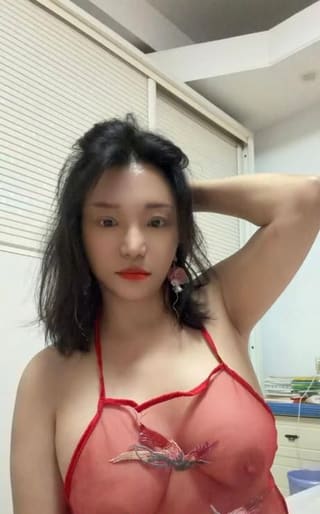 上城戴眼镜的大奶小画