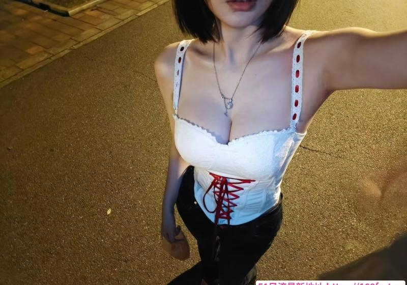 希希颜值在线身材好 2