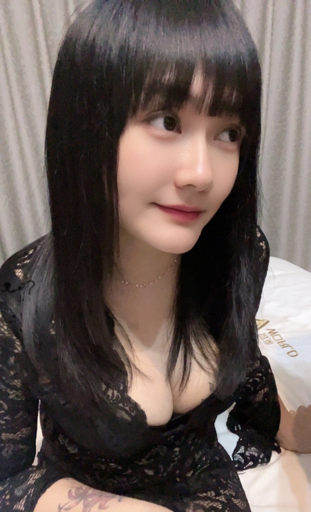 白云风骚大波妹露娜 2