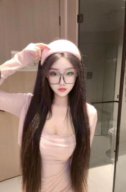 性感制服小女友 2