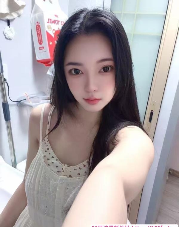 制服诱惑大胸 3