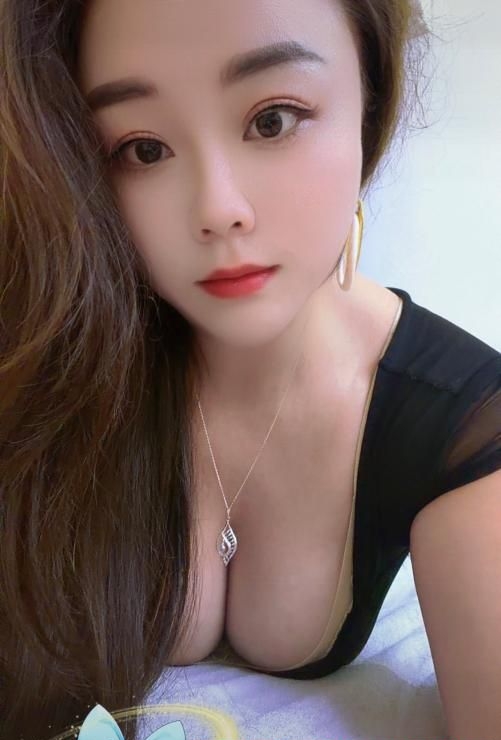服务美妇依依 3