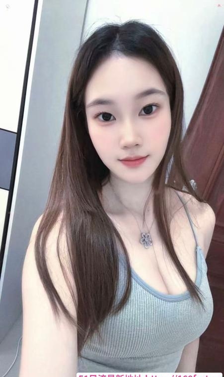 性感胸大身材好 4