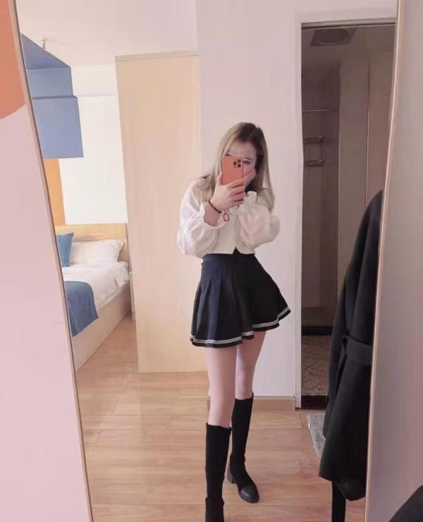 汉阳性感美腿小兮 4